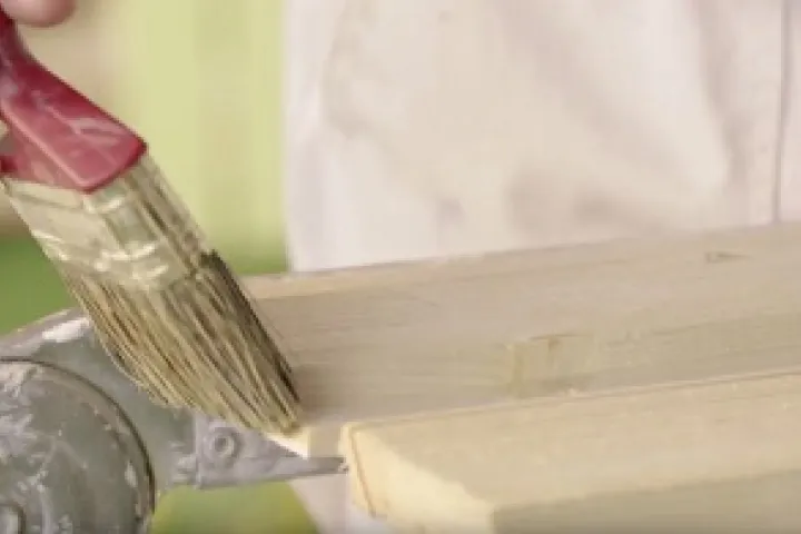 Kā sagatavot koka fasādi krāsošanai