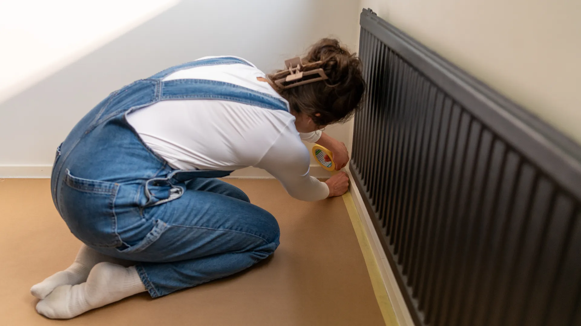 Sagatavo telpu pirms griestu krāsošanas